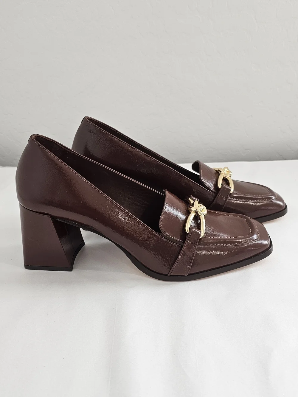 ANTONIO MELANI Brown Patent Leather Block Heel Loafers Shoes w/Gold Women Sz 9.5